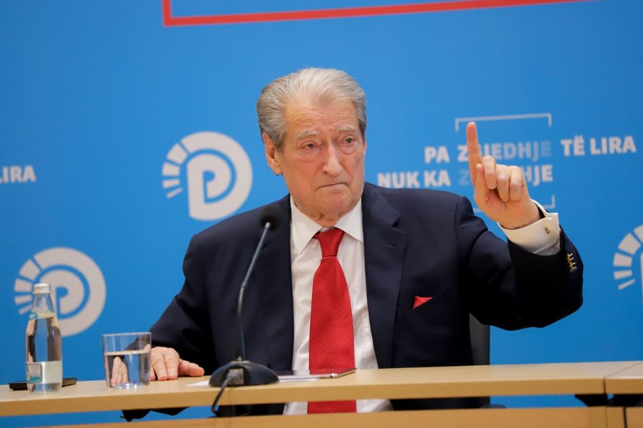 Qytetarët thërrasin prej 10 ditësh “Berisha n’burg”/ Kryedemokrati: Ndërkombëtarët të ndihmojnë protestuesit