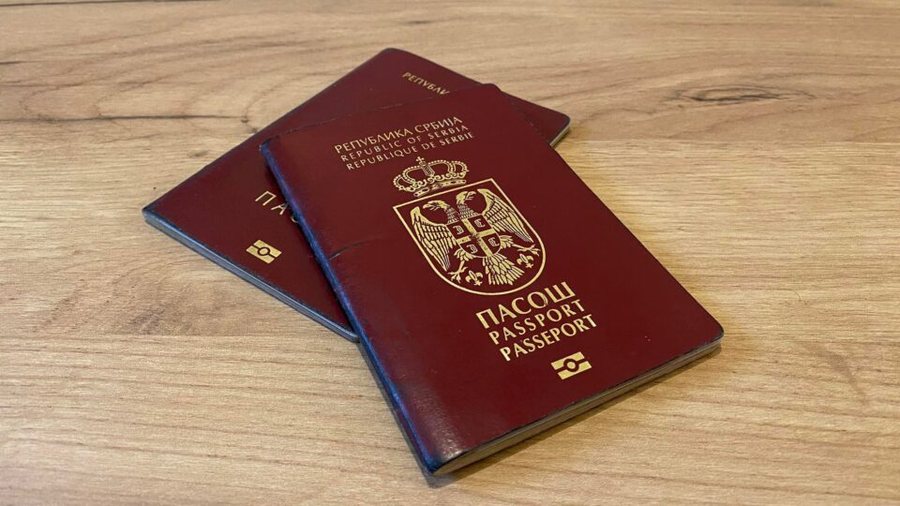 Serbia u jep shtetësi rusëve të sanksionuar nga SHBA-ja dhe Ukraina, BE: rrezik sigurie