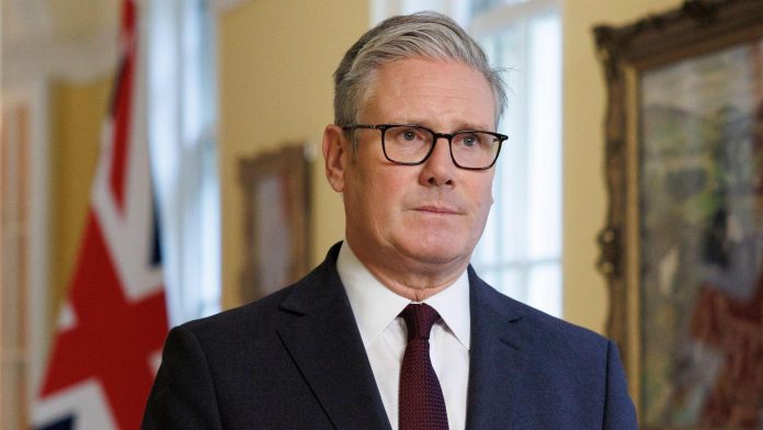 Starmer refuzon të tërhiqet mes presionit në rritje brenda Partisë Laburiste