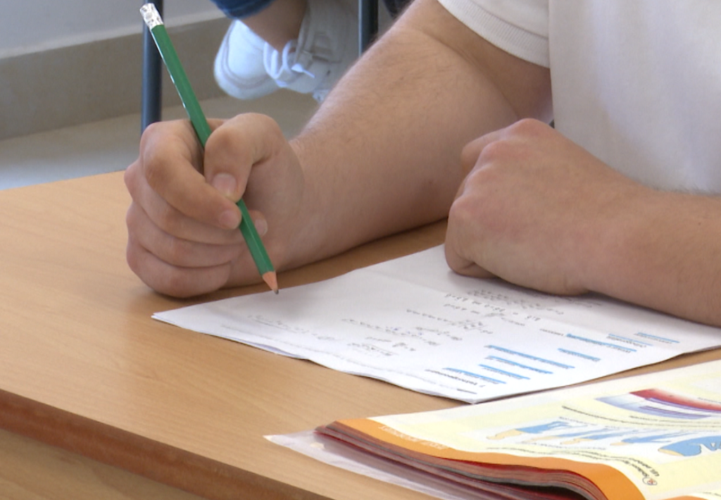 Shqipëria me më pak fëmijë, investimet në arsim mbeten nën mesataren e BE-së