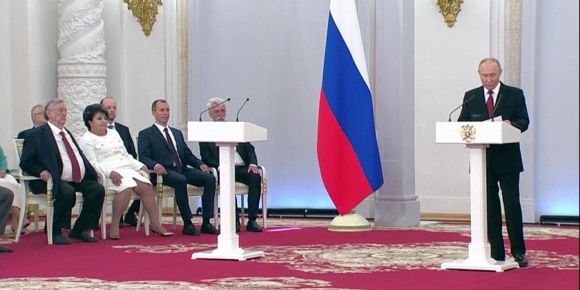 Putin dekoron figura të shquara me rastin e Ditës së Rusisë