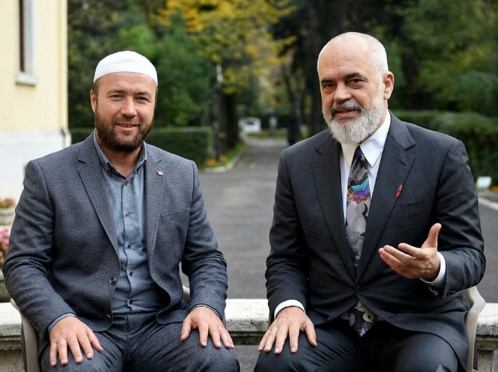 Rama përplasje me hoxhën Terniqi: “Mos bëj punën e shejtanit duke futur xixa mes shqiptarëve”