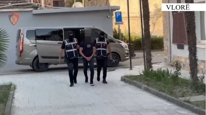 Operacion antidrogë në Vlorë dhe Dhërmi/ Arrestohen dy persona, sekuestrohen kokainë, kanabis dhe armë zjarri