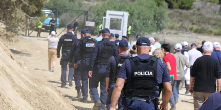 Protesta në Zvërnec, Hita: Policia nuk merret me heqje gardhi, s’është kompetenca e jona