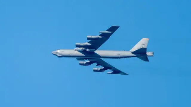 Tetë të vdekur pas rrëzimit të bombarduesit B-52 të Forcave Ajrore Amerikane në Kaliforni