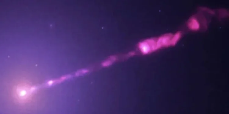 NASA vëzhgon me rreze X vrimën e parë të zezë të fotografuar ndonjëherë nga njerëzimi, zbulon detaje mahnitëse