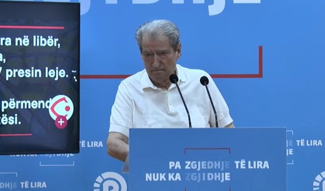 Kërkesa e protestuesve për kufizimin e mandatit të kryeministrit/ Berisha: PD e gatshme ta votojë