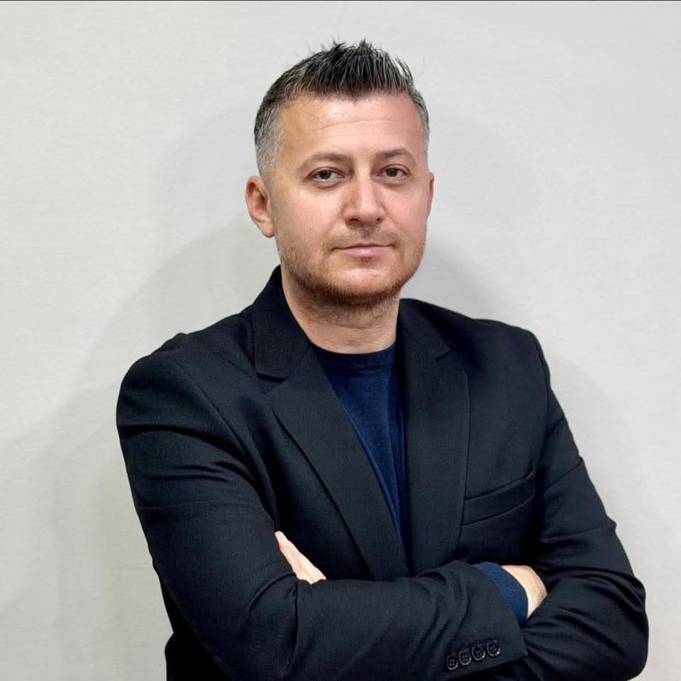 E bukur kjo analizë/ Amerika me Edi Ramën, Gjermania me protestuesit
