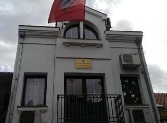 Lehtësohet njohja e diplomave për të rinjtë nga Mali i Zi që studiojnë në Shqipëri