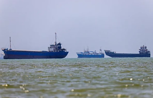 IMO nis evakuimin e 11,000 marinarëve në Ngushticën e Hormuzit