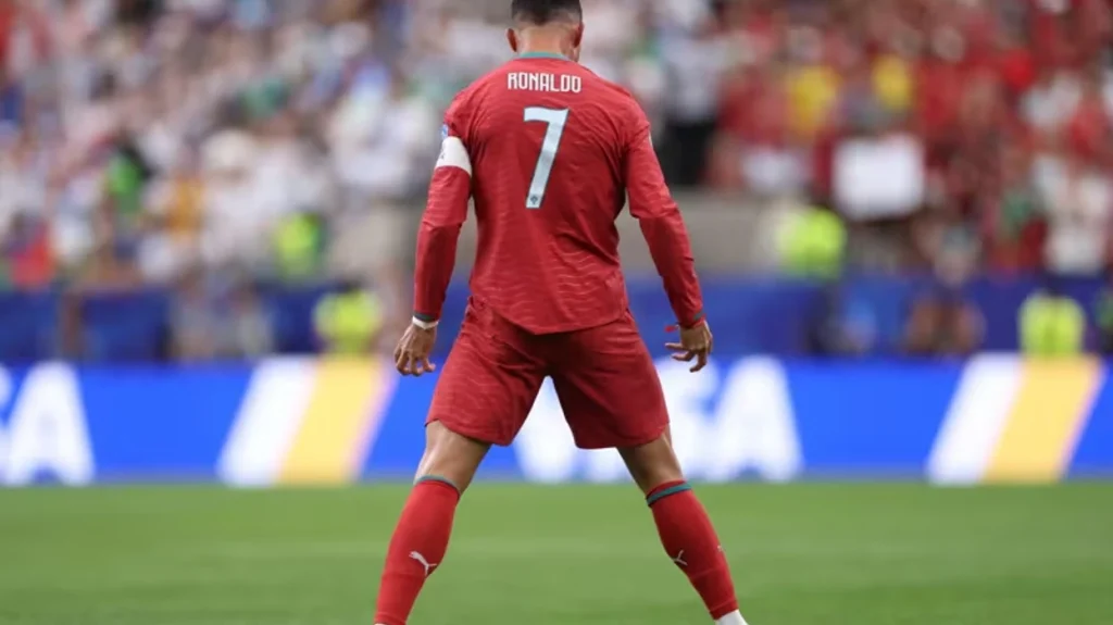 Ronaldo protagonist me dy gola/ Portugalia dominon pjesën e parë ndaj Uzbekistanit