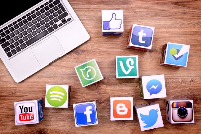 Eurostat: 86% e bizneseve shqiptare përdorin mediat sociale për promovim