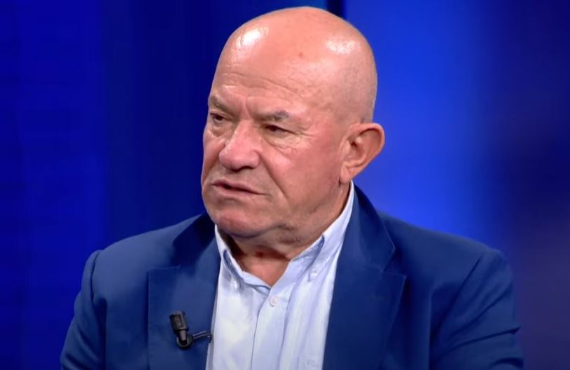 Protesta para Kryeministrisë, analisti Meçe: Nisi si lëvizje qytetare, tani është politike! 90% janë folës të Berishës
