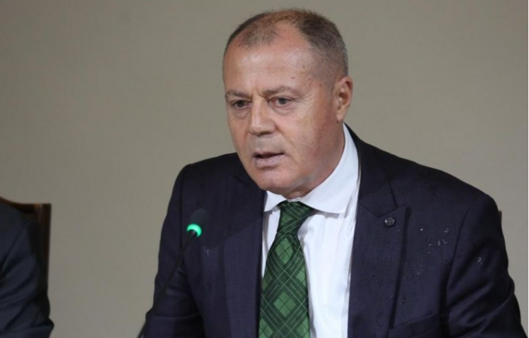 Mustafa Nano mesazh për protestuesit: Mbani distancë nga qentë e Hamasit dhe zagarët e Berishës