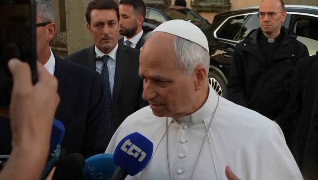 Papa: Dialogu më i mirë se lufta