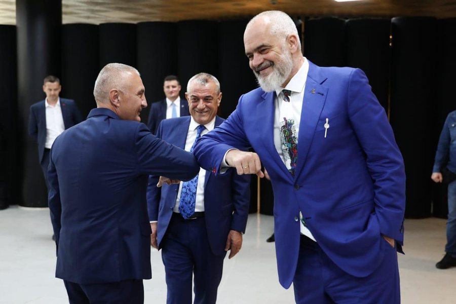 “Dua apo s’dua unë, ata duhen pyetur!”/Ilir Meta do dëshmitarë në gjyq Ramën, Ruçin e Ballën