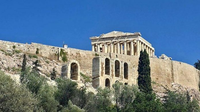 Partenoni zbulon sërish madhështinë pas restaurimit historik