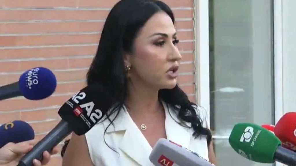 U përplas me Berishën në Këshillin Kombëtar, anëtarja e PD: Të duhet mbështetja e Mulit për të marrë një pozicion në parti, e patolerueshme