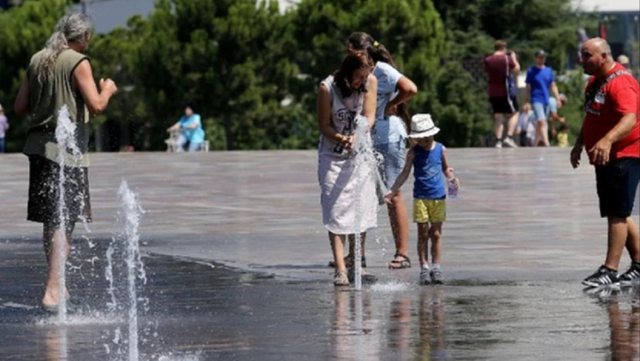 I nxehti djeg Shqipërinë/ Të premten temperaturat arrijnë deri në 34 gradë Celsius, rrezik zjarresh