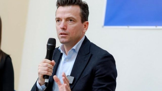 Përleshjet te Parlamenti/ Agron Shehaj: Protesta nuk ndalet deri në largimin e Ramës!