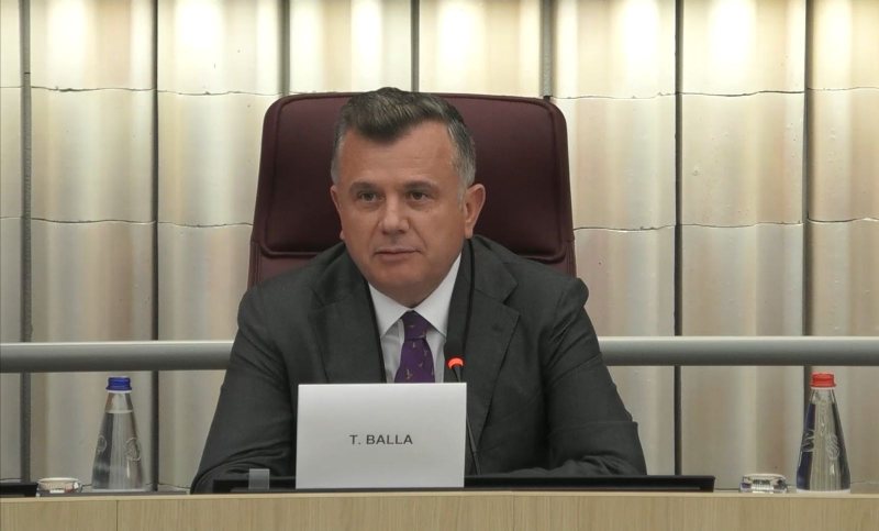 17:24 Balla flet nga Strasburgu/ Shqipëria ka hyrë në fazën vendimtare të anëtarësimit në BE