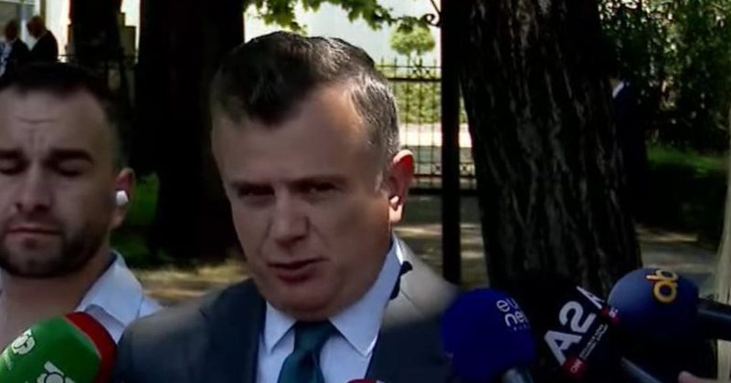 Taulant Balla nxjerr emrin: Ja kush është i shumëkërkuari i Policisë që ndodhej sot mes protestuesve