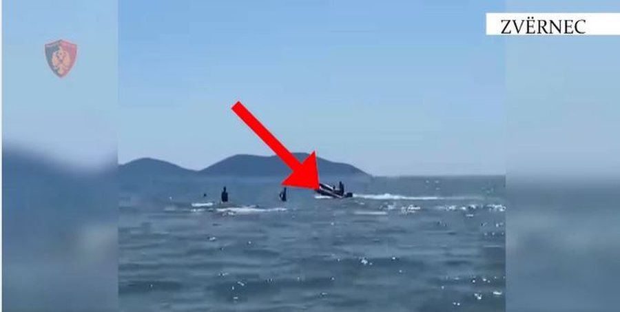 Rrezikuan jetën e pushuesve, policia gjobit me 10.1 milionë lekë dy drejtuesit e gomoneve në jug të Shqipërisë (VIDEO)