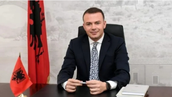 13:21 Valdrin Pjetri emërohet Drejtor i Përgjithshëm i Agjencisë së Trajtimit të Pronave