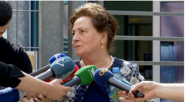 Seanca për dosjen e ndarë nga ish-presidenti Meta shtyhet, mungon Fatime Kryemadhi dhe avokatët