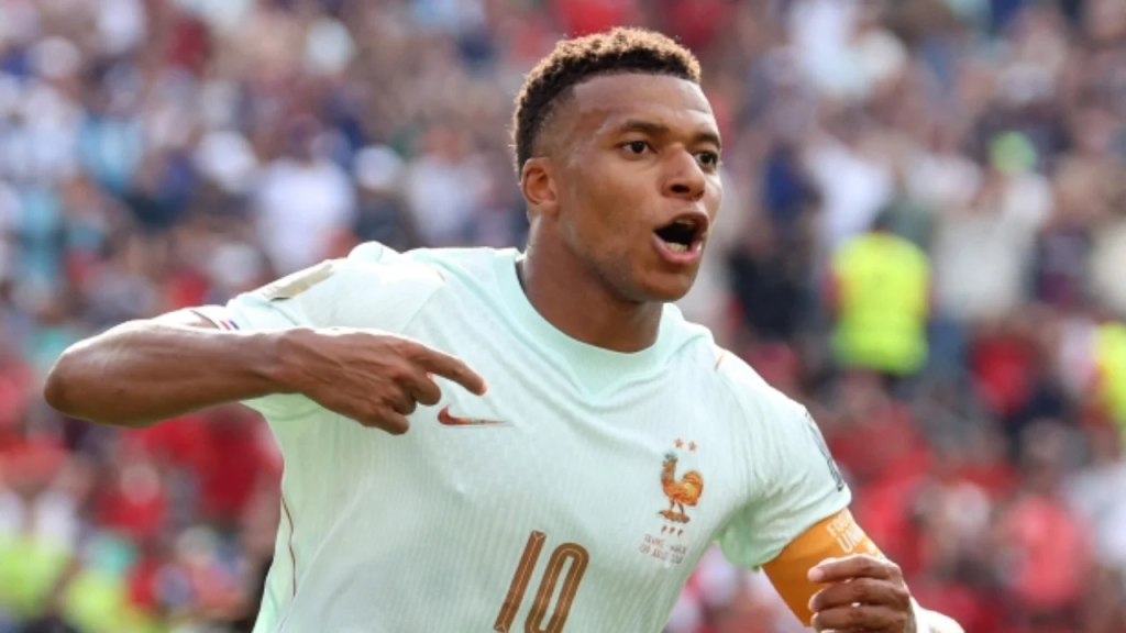 Mbappé: “Me Francën o fiton, o të masakrojnë. Penalltia e gabuar? Po ju shpjegoj pse”