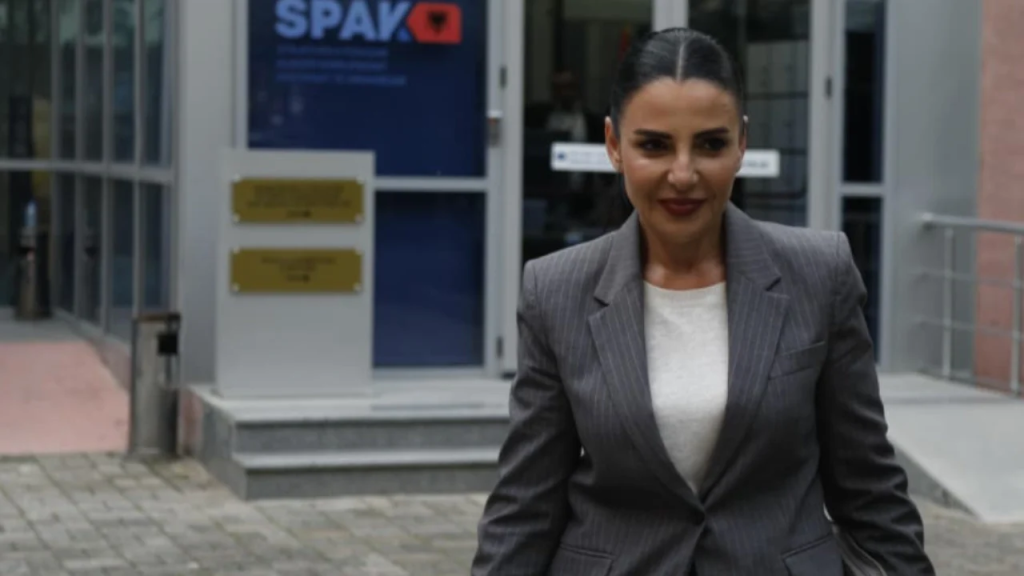 Gjykata e Lartë rrëzon rekursin e Belinda Ballukut, lihet në fuqi masa e pezullimit nga detyra