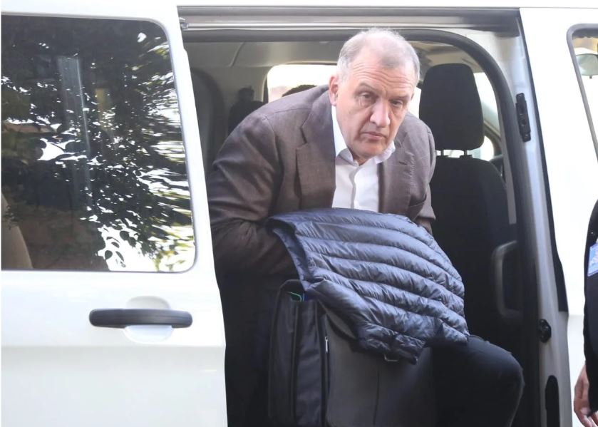 12:11 Lirohet nga burgu ish-ministri Ilir Beqaj, lihet në arrest shtëpie