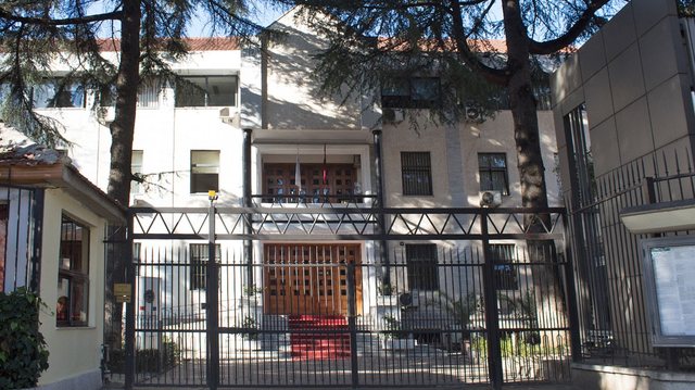 Goditi për vdekje kamerierin/ Apeli dënon me 17 vite burg Erjon Llapushin