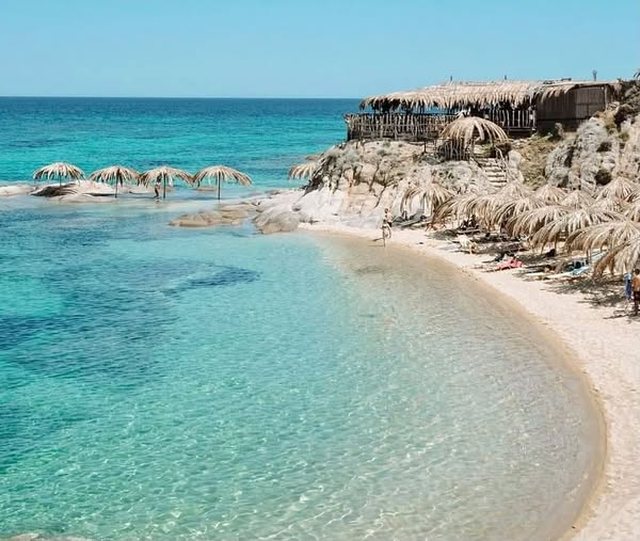 13:00 Eksperti: Në turizëm nuk mjafton të kesh det dhe natyrë, duhet të krijosh besim për investitorët