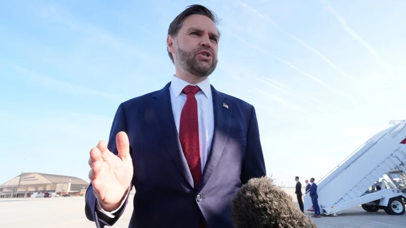 Vance: Britania është e mrekullueshme, por nuk po drejtohet siç duhet