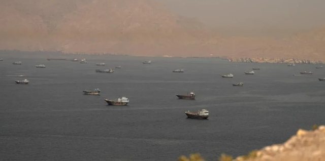 SHBA godet mbi 80 objektiva iraniane pas sulmeve ndaj cisternave në Hormuz/ Teherani kundërpërgjigjet