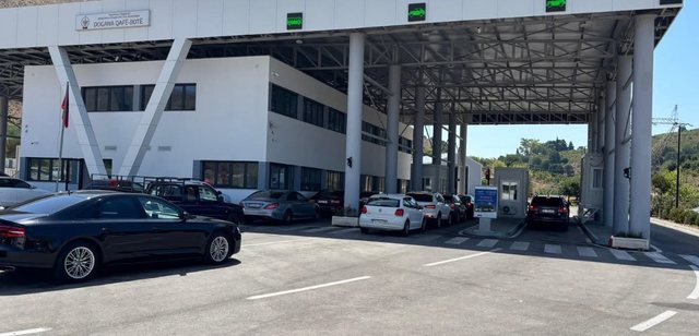 Greva në Greqi, pezullohet përkohësisht lëvizja në Kapshticë dhe Qafë Botë