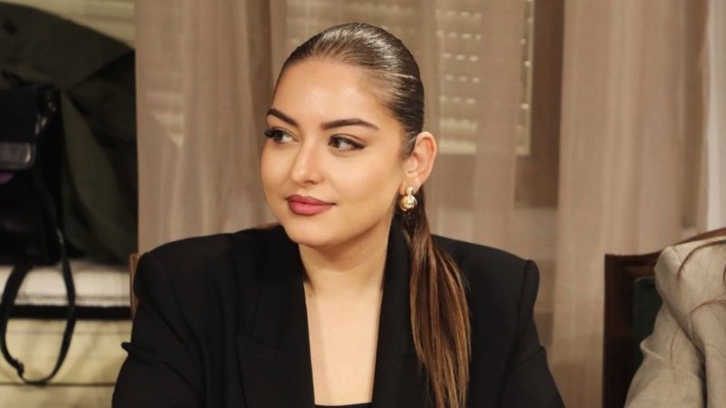 Pas debatit në rrjet, Sara Mila: Ia vlen të sulmohem unë, që vajzat të flasin pa frikë