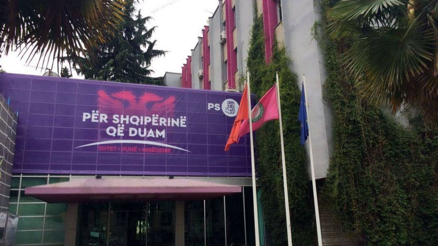 15:36 “Shkrihen” 15 bashki, reagon Partia Socialiste