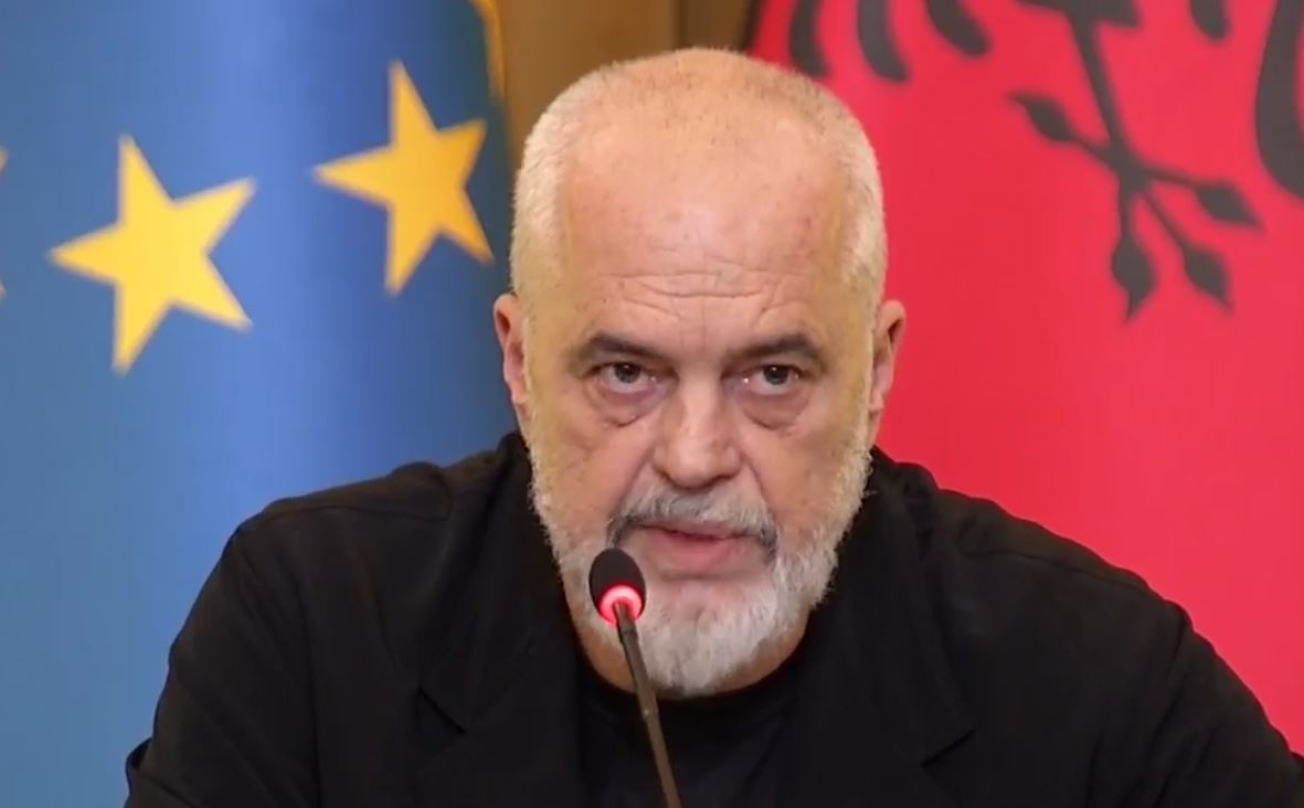 17:26 Rama mbledh drejtuesit politik të PS-së për t’i prezantuar “Besën” për reformimin e partisë: Kam ecur në varrezat e disa partive këto ditë