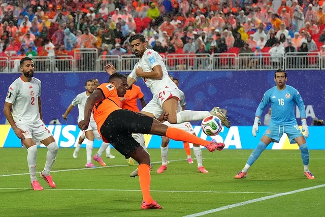 Tetë futbollistë rezultojnë pozitivë ndaj testeve antidoping në Botëror