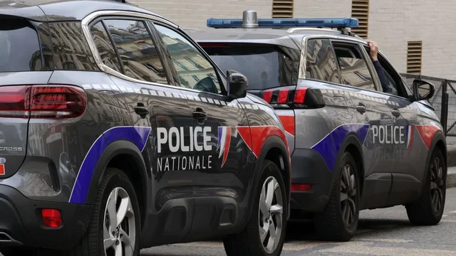 Sulm me mjet prerës në Francë/ Tre të plagosur, ekzekutohet autori