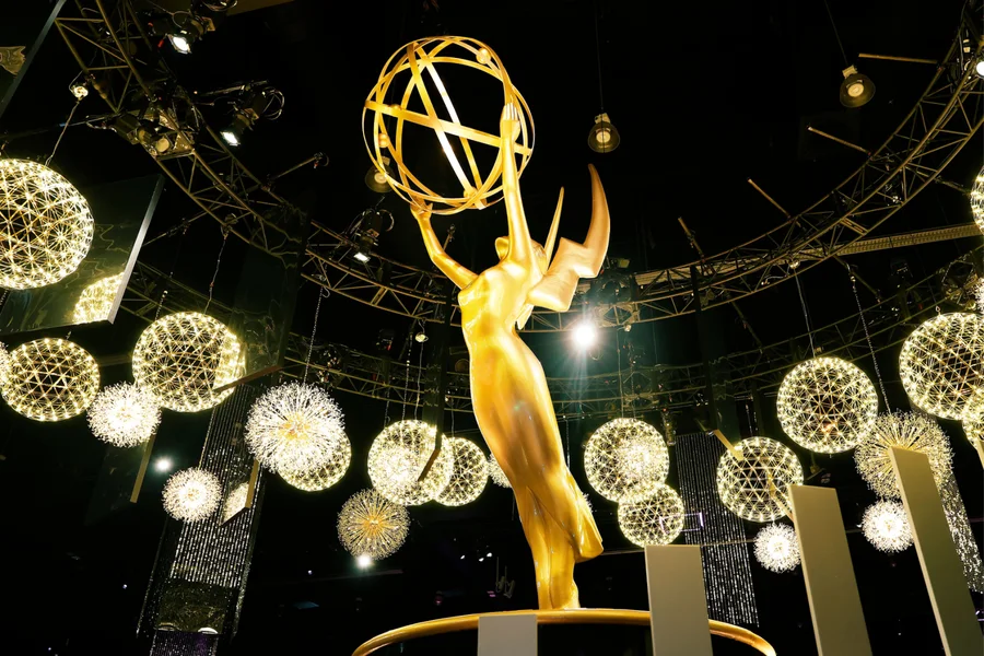 Emmy Awards 2026: Zbulohen nominimet, ja serialet dhe yjet që garojnë për çmimet prestigjioze