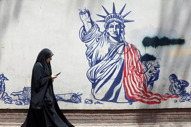Irani pranon se ishte gabim goditja e anijeve në Hormuz