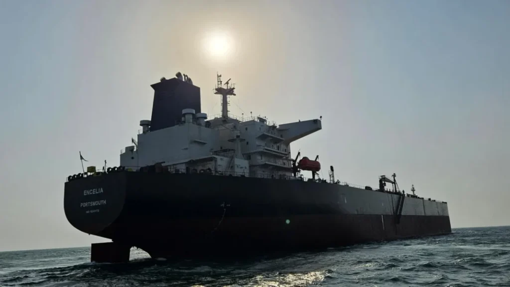 Rebelët Houthi sulmojnë anijet cisternë saudite në Detin e Kuq, SHBA-ja vijon sulmet ndaj Iranit
