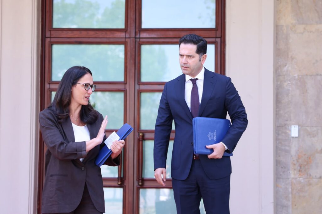 13:47 Zbardhen vendimet e Qeverisë, Shqipëria pakt me Poloninë për pensionet, Ibrahimaj: Katër marrëveshje të tjera duke u negociuar