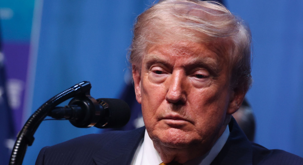 Trump, jo Irani, është rreziku më i madh i botës. Ai është një armë shkatërrimi në masë më vete