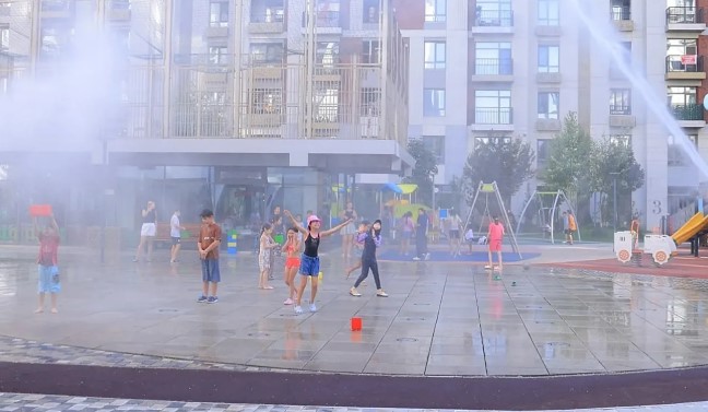 Temperaturat deri në 48 gradë Celsius, Uzbekistani përfshihet nga vapa ekstreme