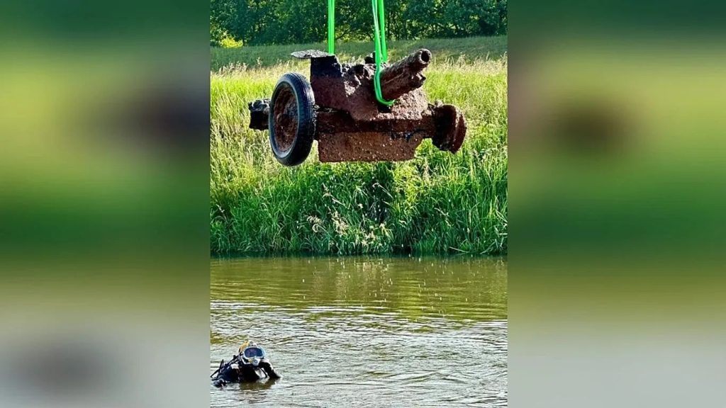 Gjendet në një lumë në Gjermani një top sovjetik i Luftës së Dytë Botërore