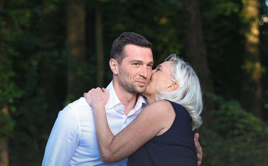 Marine Le Pen pret vendimin vendimtar të gjykatës, Bardella: Do të qëndrojmë të bashkuar